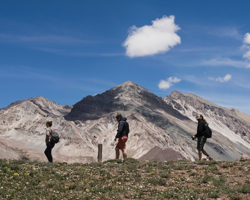 What Are the Top Highlights of the Sar Pass Trek?