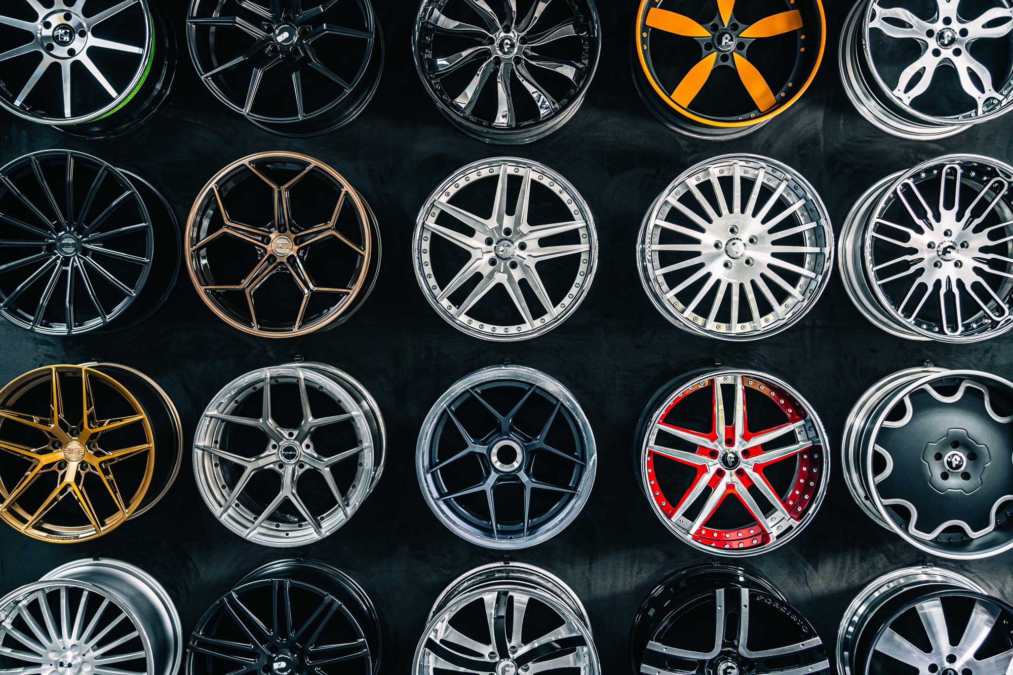 Custom Rims: Enhancing Vehicle Performance and Style