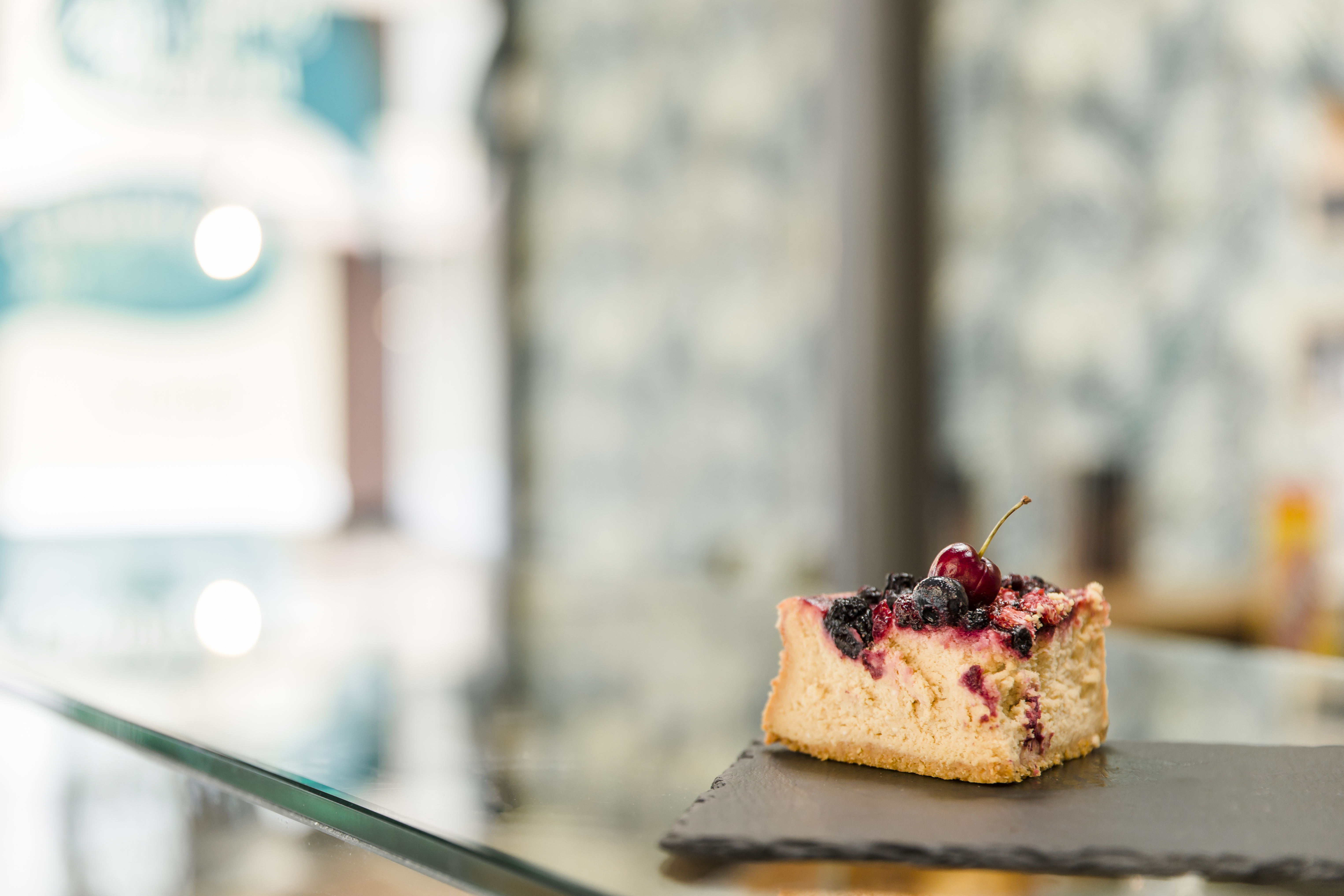 Are You in the Mood for a Good Dessert? How to Find the Best Cakes in Dubai