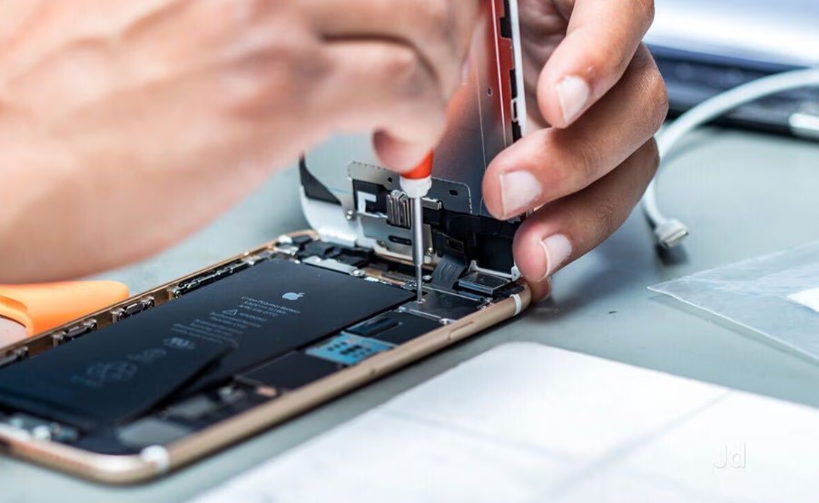 The Ultimate Guide to iPhone Screen Repair Near Me