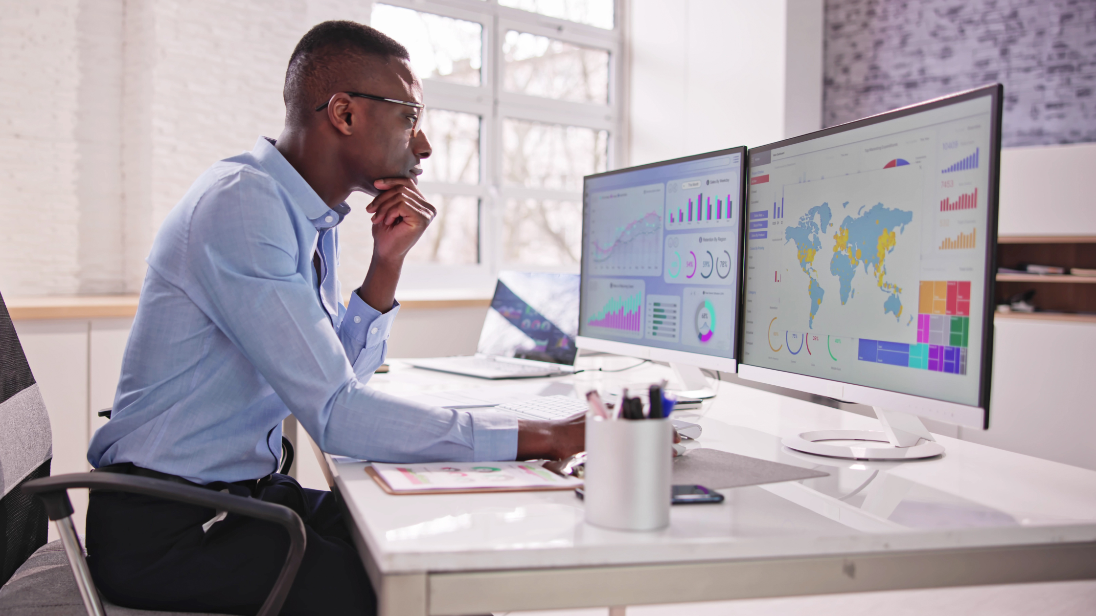 Financial Predictive Analytics: How AI is Revolutionizing Business Forecasting
