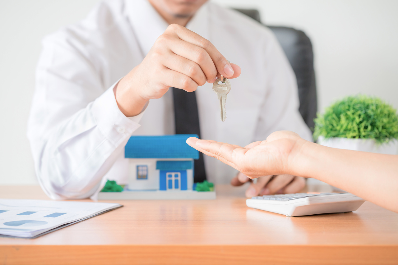 The Mortgage Broker Advantage - Customized Solutions for Every Canadian Homebuyer