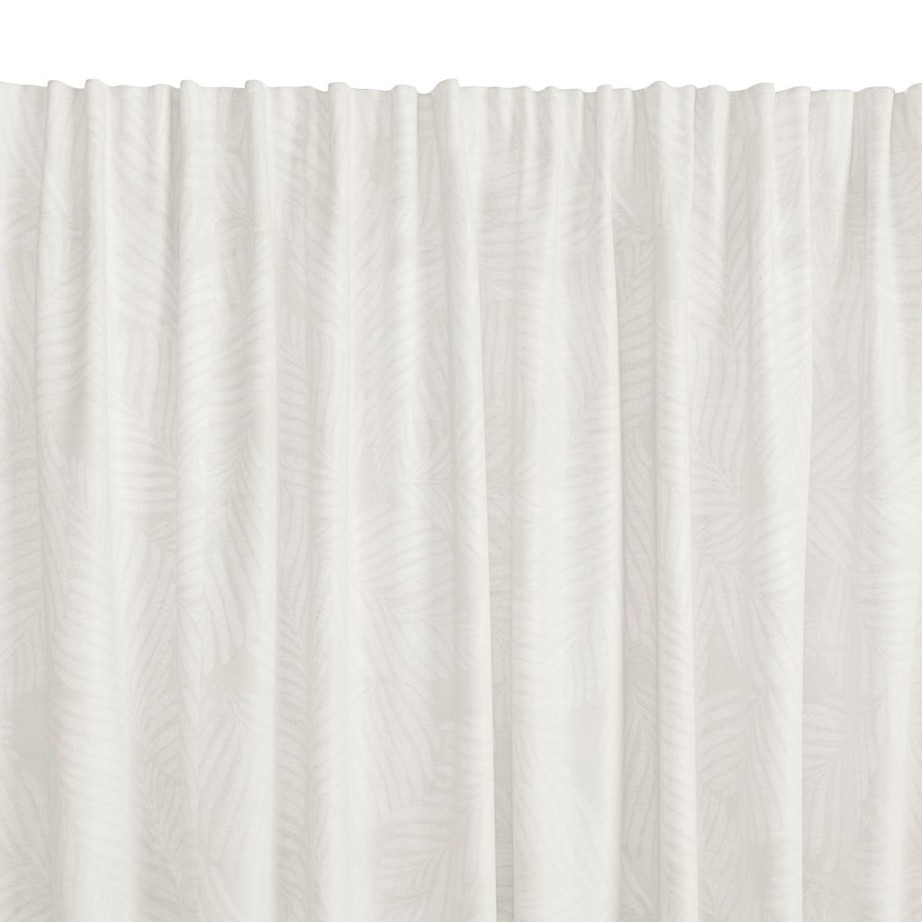 How to Choose the Perfect Curtains for a Luxury Look in Kuwait