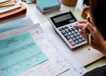 Why Small Businesses Should Outsource Bookkeeping and Accounting Services