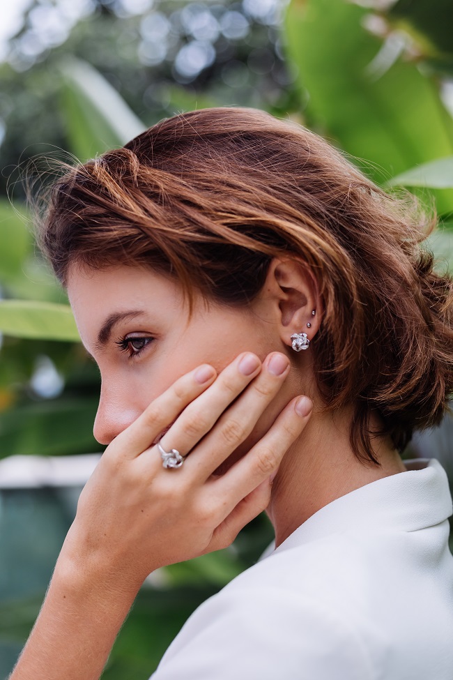 Ultimate Guide to Buying Fashion Stud Earrings