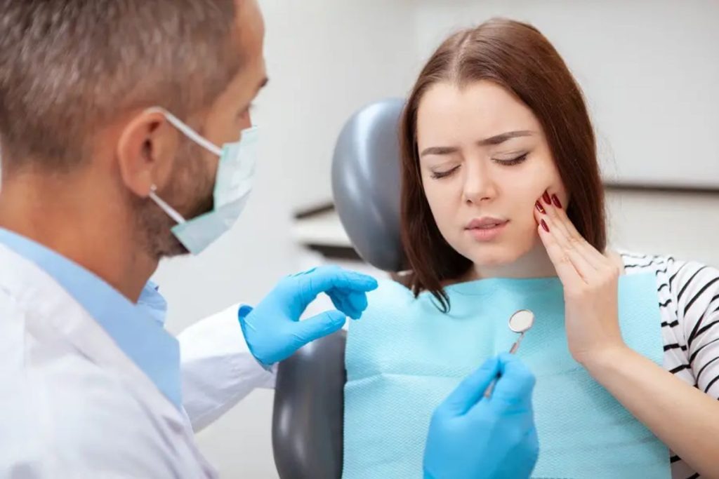 When Do You Need to Visit an Emergency Dental Clinic in Mississauga