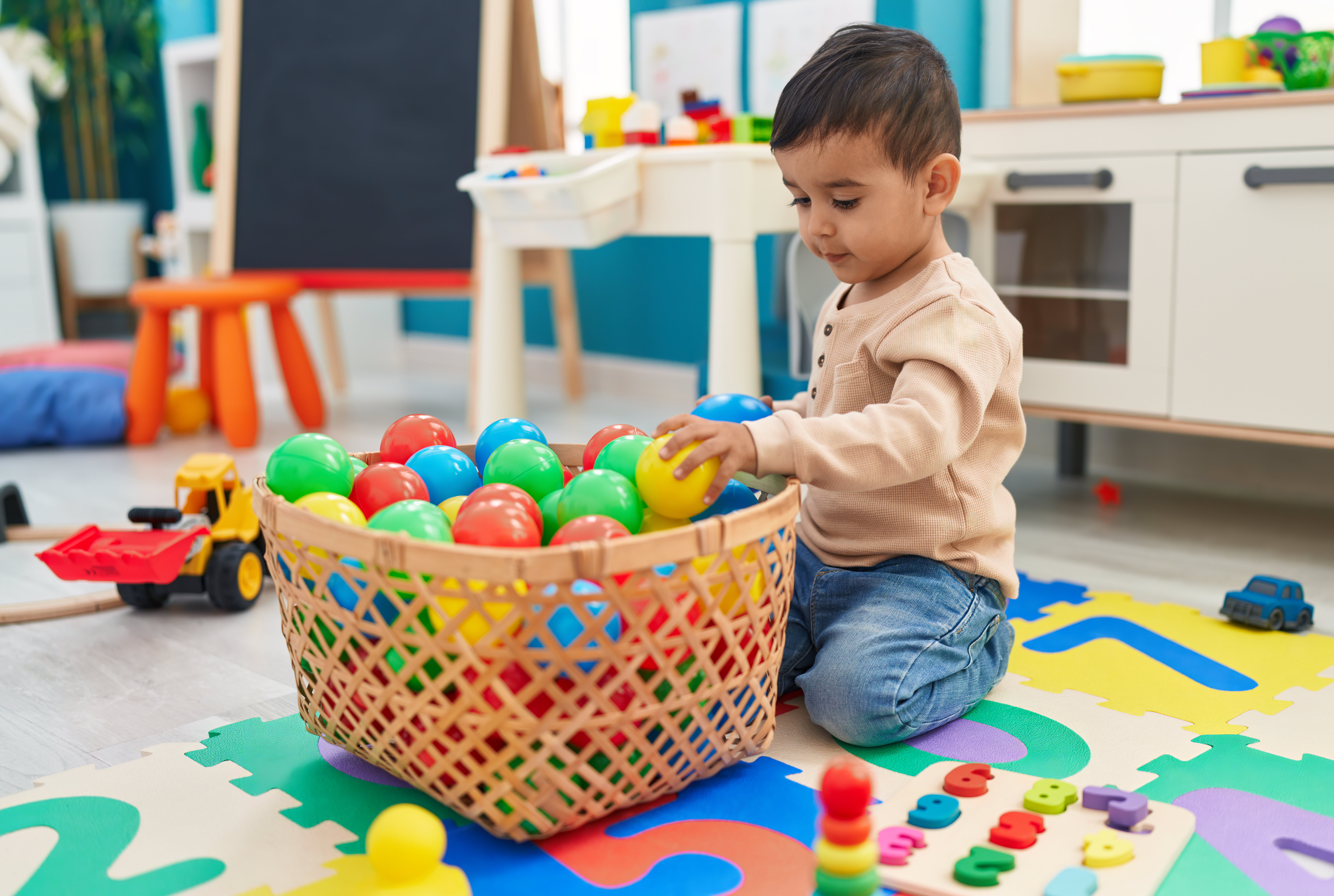 How Creative Activities At Preschool Enhance A Child’s Growth?