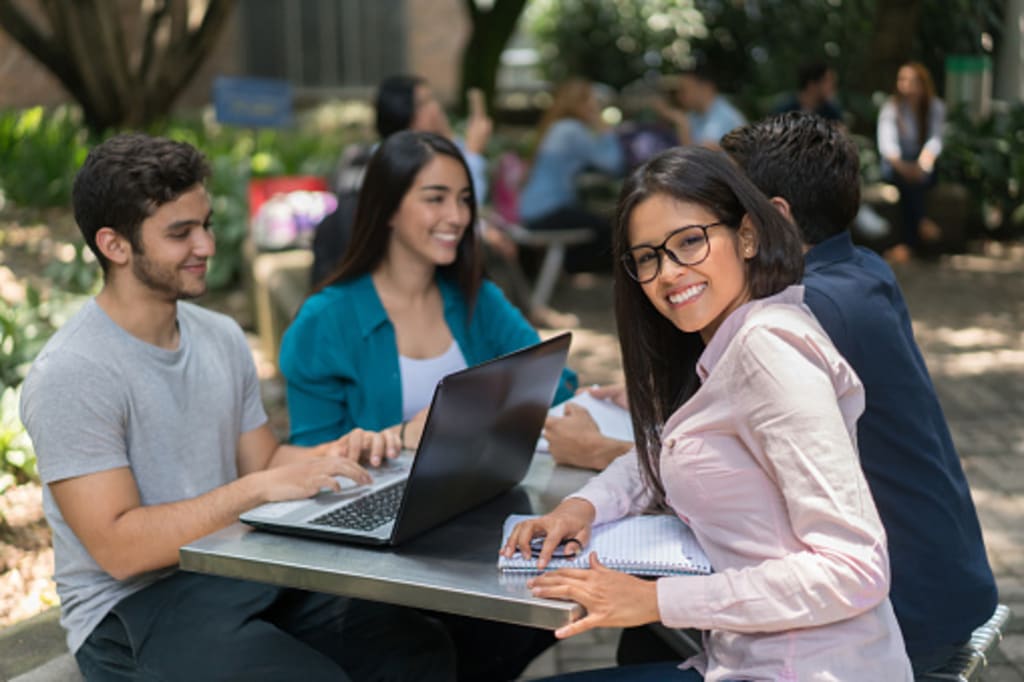How to Use AI Correctly for Better Essay Writing in 2025?
