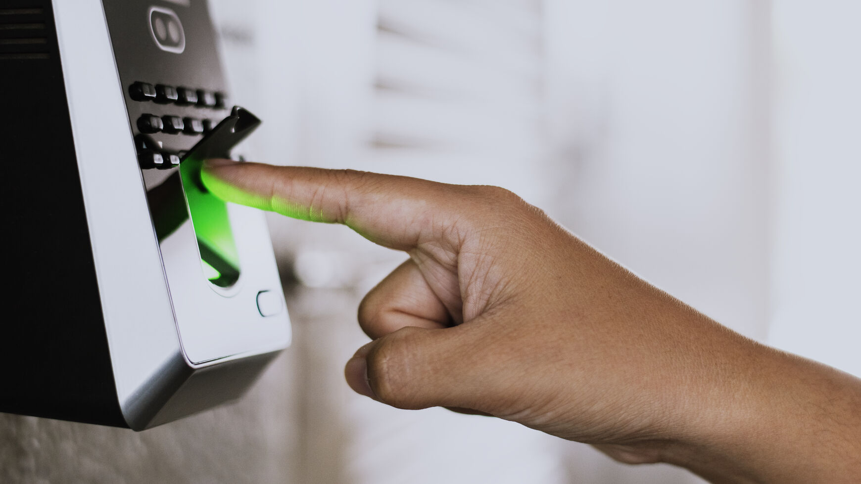 Door Access Control Systems in Dubai: Enhancing Security & Convenience