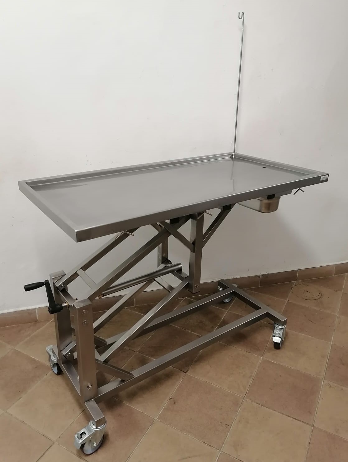 What Makes DUETMETAL’s Veterinary Tables Stand Out in the Market?