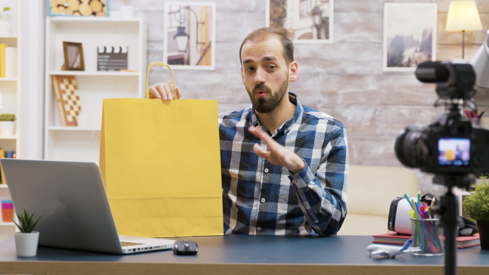 Business Consultant Firm vs. In-House Strategy: Which Is Better?