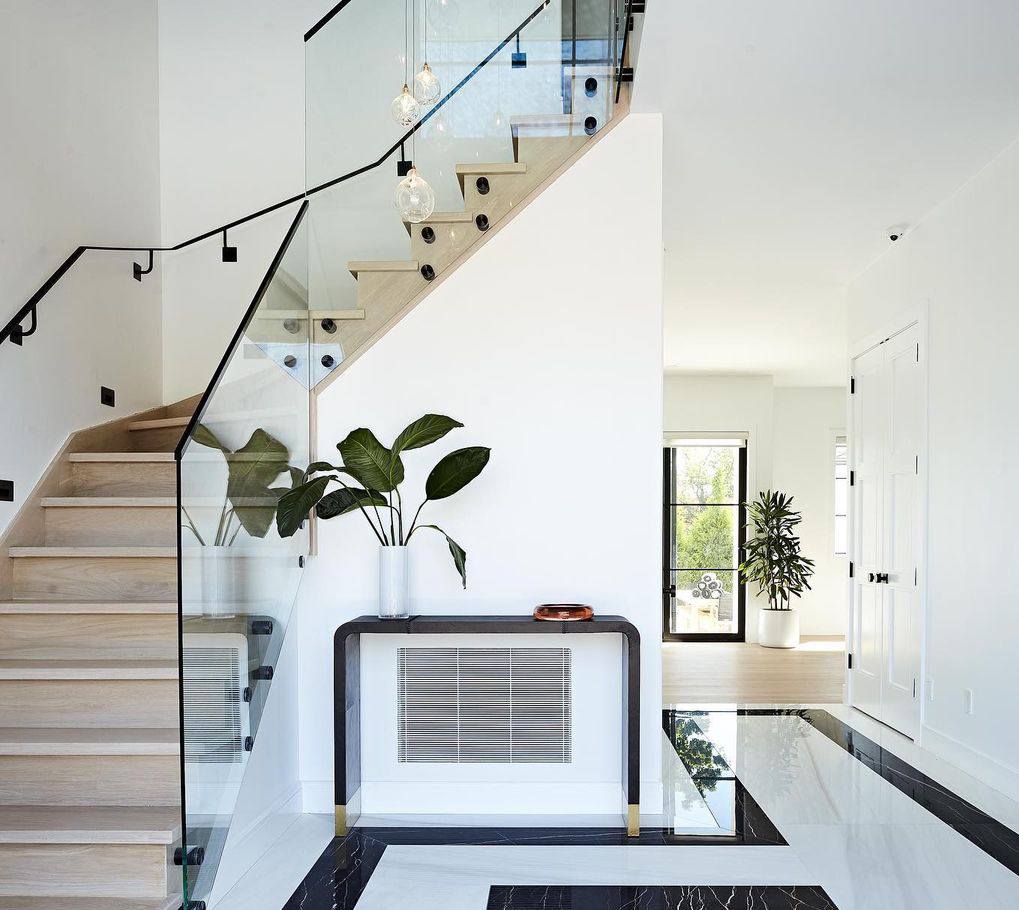 Boost Home Elegance with Glass Stair Railings & Steps