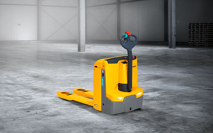 Vecna Robotics' Strategy and Innovations in the Automated Pallet Truck Market