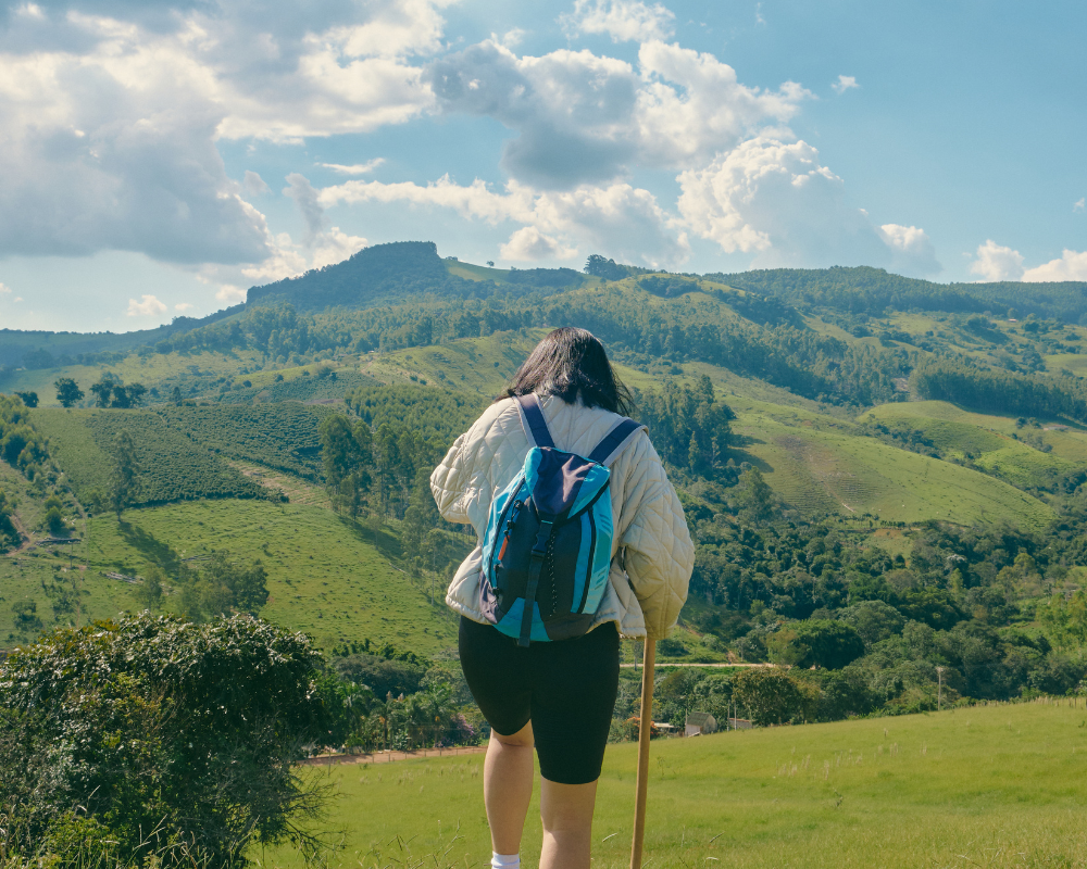 When Does the Kashmir Great Lakes Trek Season Start and End?