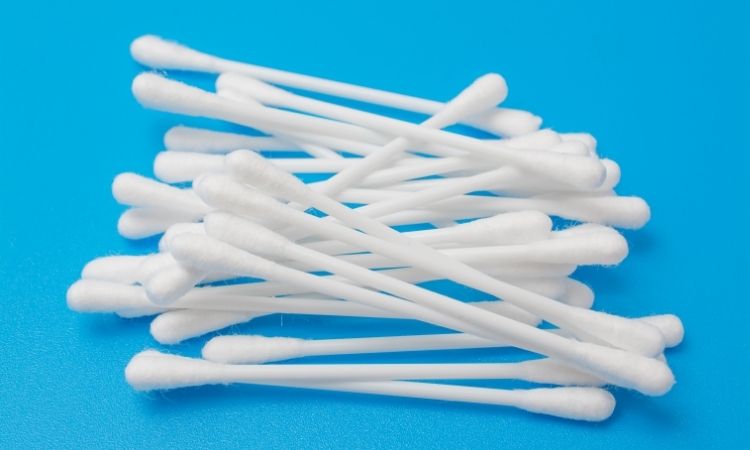 The Essential Guide to Cotton Buds: Uses, Benefits, and Environmental Impact