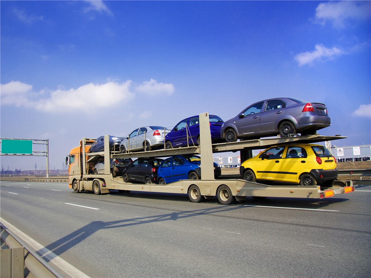 The Best Time of Year to Ship Your Car in Miami