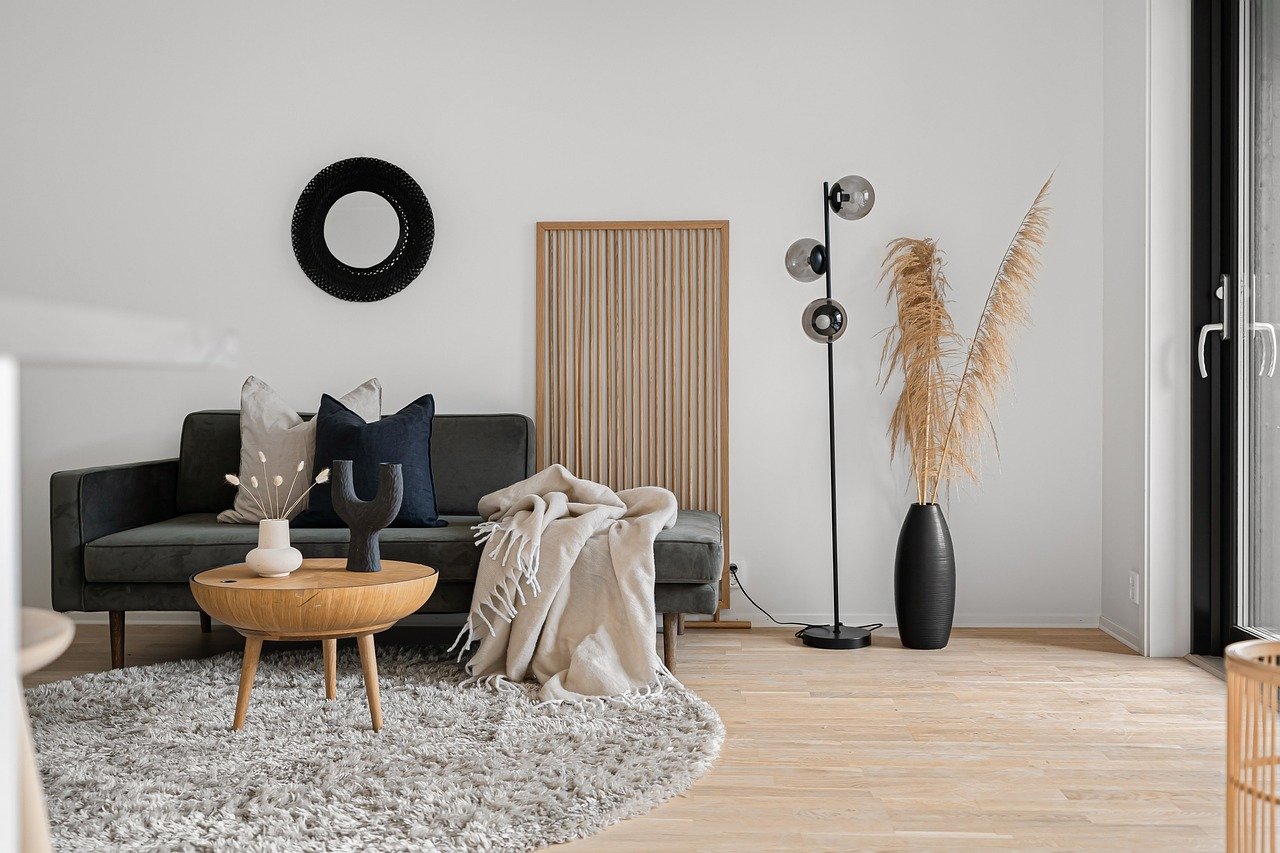 Step-by-Step Guide to Renting an Apartment Through a Broker