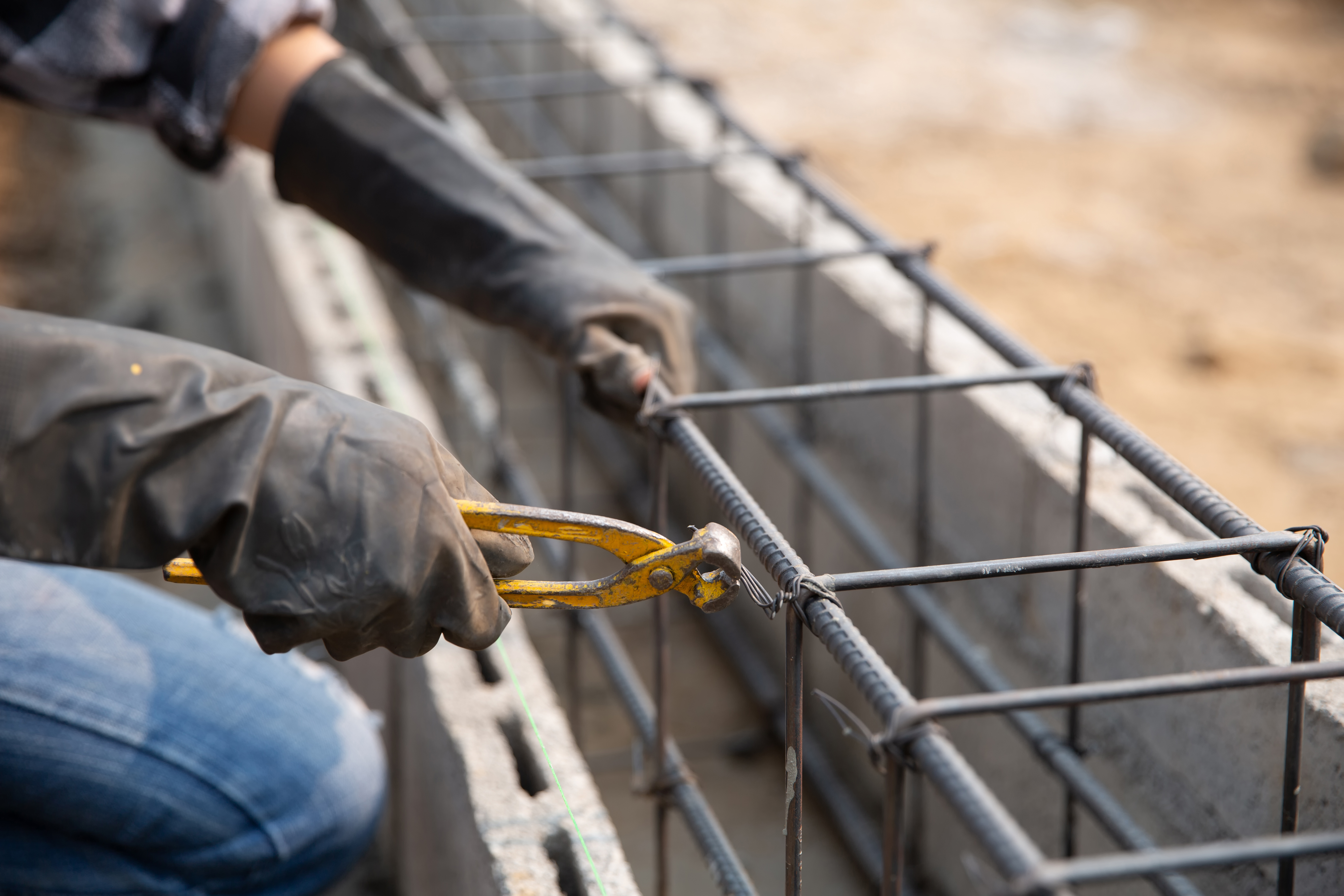 Choosing the Best Steel Reinforcement Suppliers in the UK: Why Ki Metals Should Be Your Go-To Choice