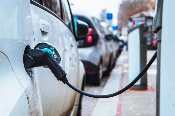 110V vs. 220V EV Charging: What You Need to Know