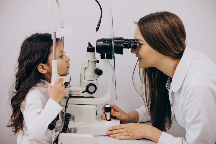 How to Choose the Right Optometrist for Your Family