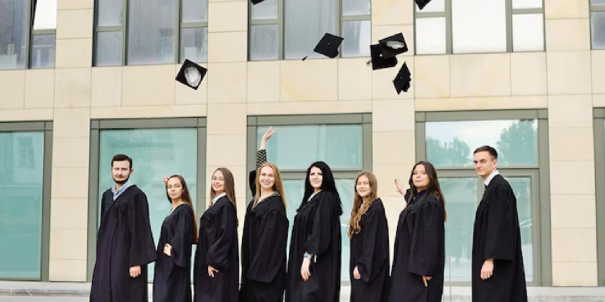 High-Paying Jobs with an International Business Degree