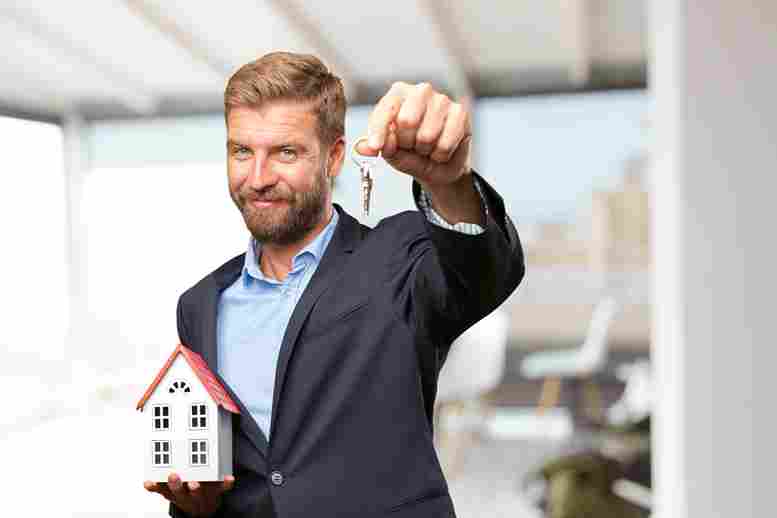 Why Choose a Top Property Dealer in Ashok Vihar and Property Agent in Delhi