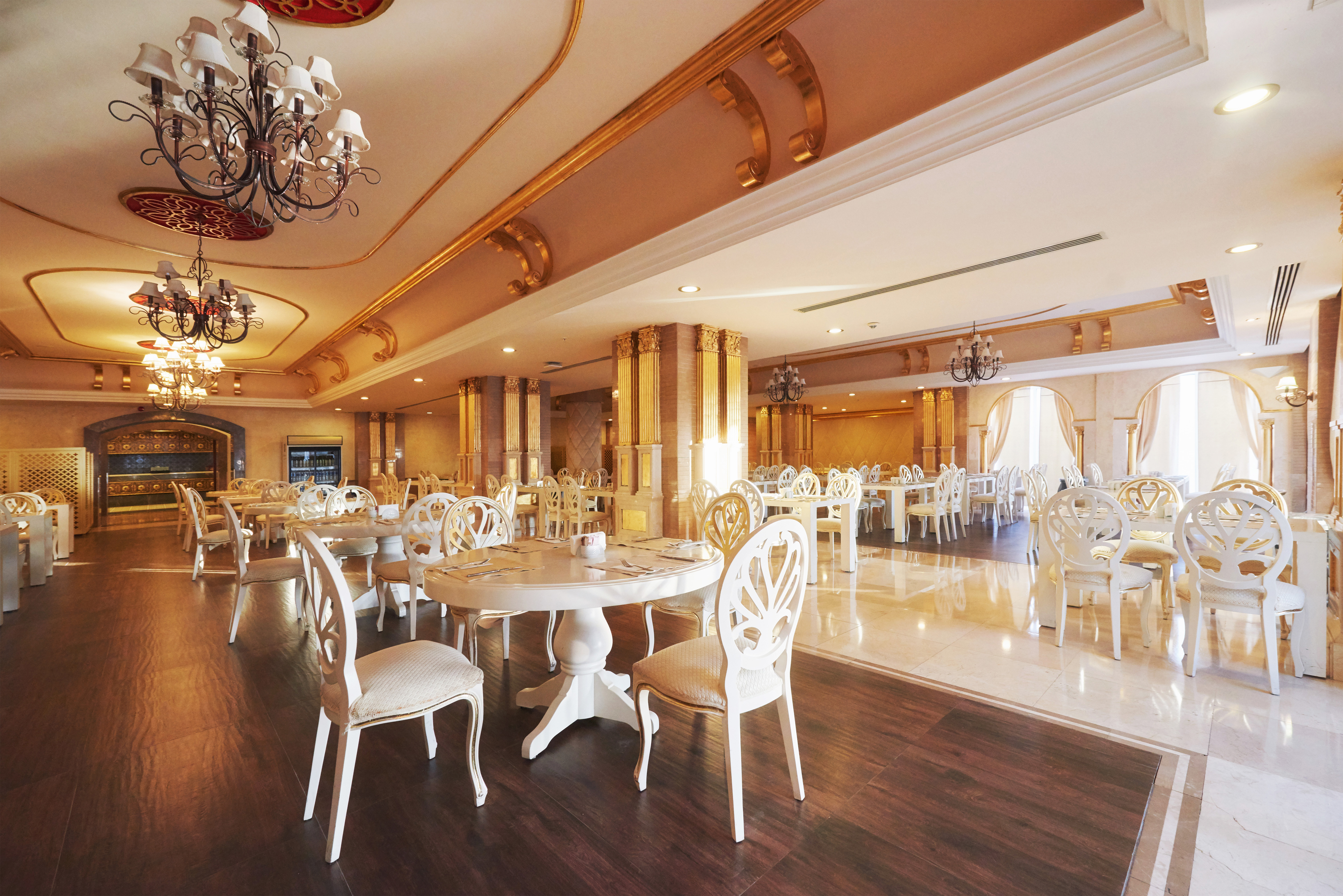 Unlock the Grandeur: Your Guide to Selecting a Luxury Wedding Banquet in Kolkata