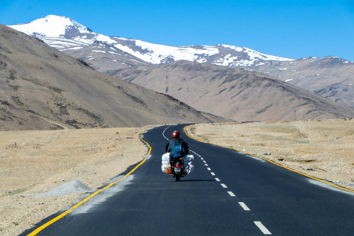 Ladakh Honeymoon Packages – A Dreamy Escape in the Mountains