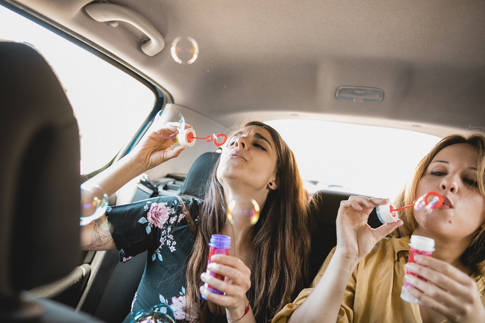 5 Reasons Limo Rentals Make Bachelorette Parties Better
