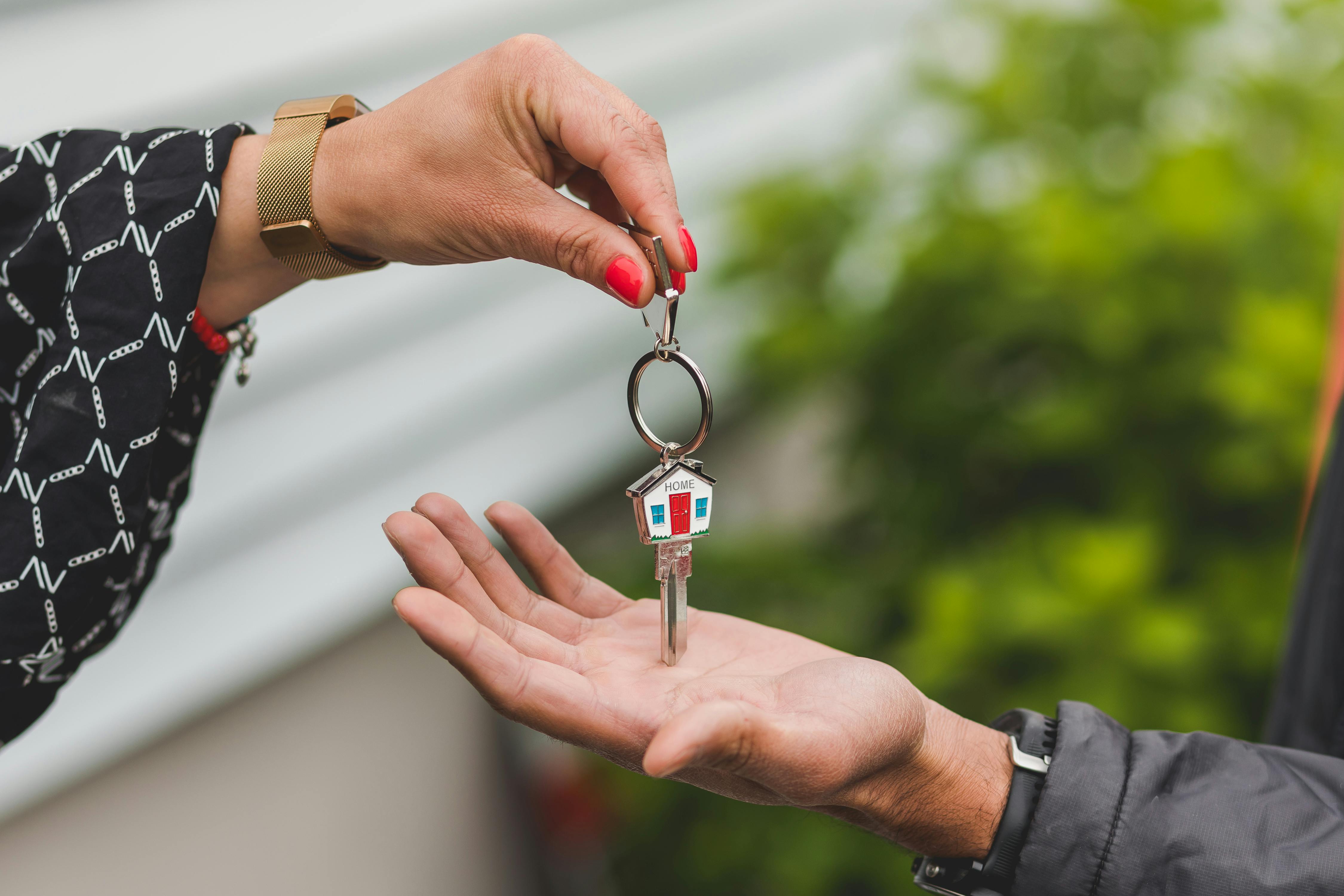 How Property Management Companies Houston Elevate Communities?