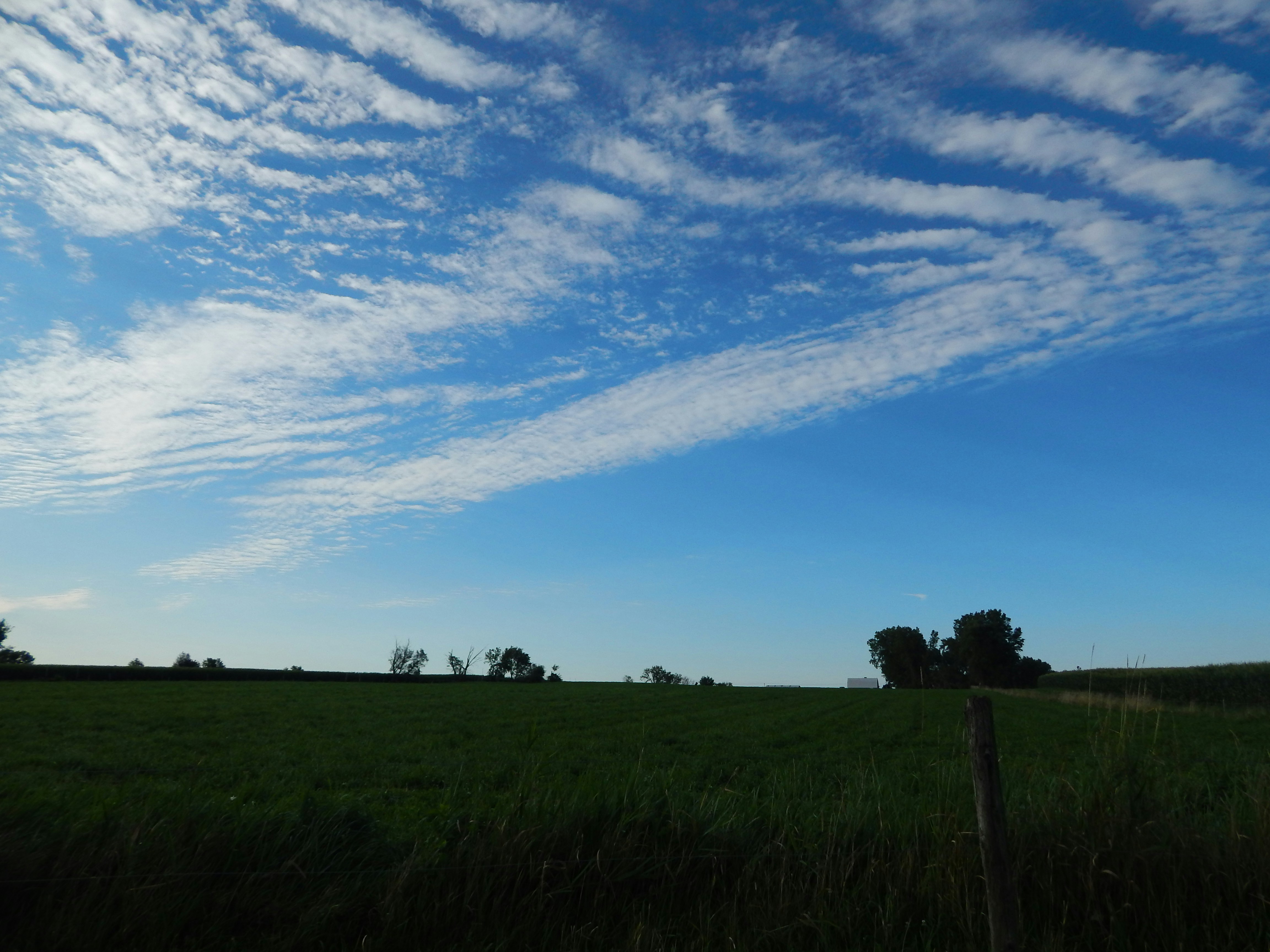 Why Cloud Photography Feels So Personal (Even If You Don’t Think You’re That Sentimental)