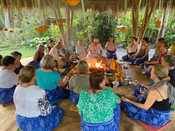 Why Yogis Are Flocking to Yoga Classes in Byron Bay—and Staying