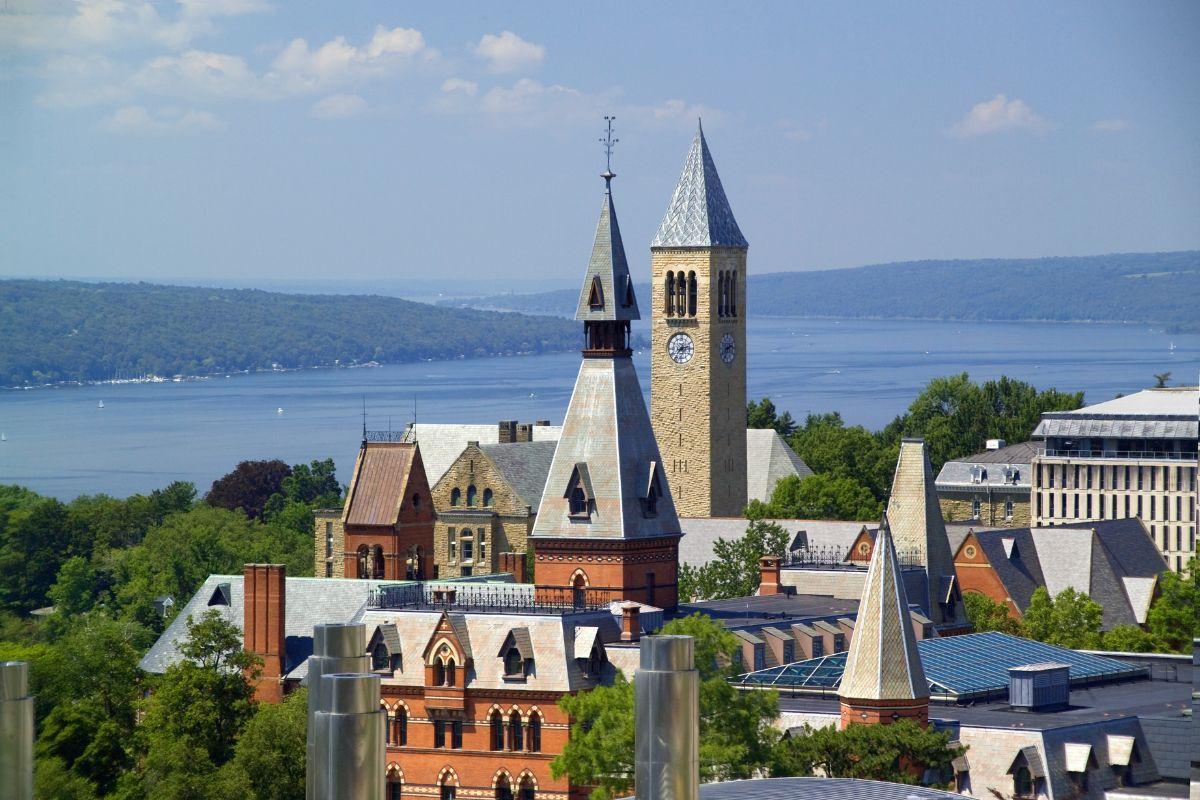 10 Ivy League Alumni Who Made It Big