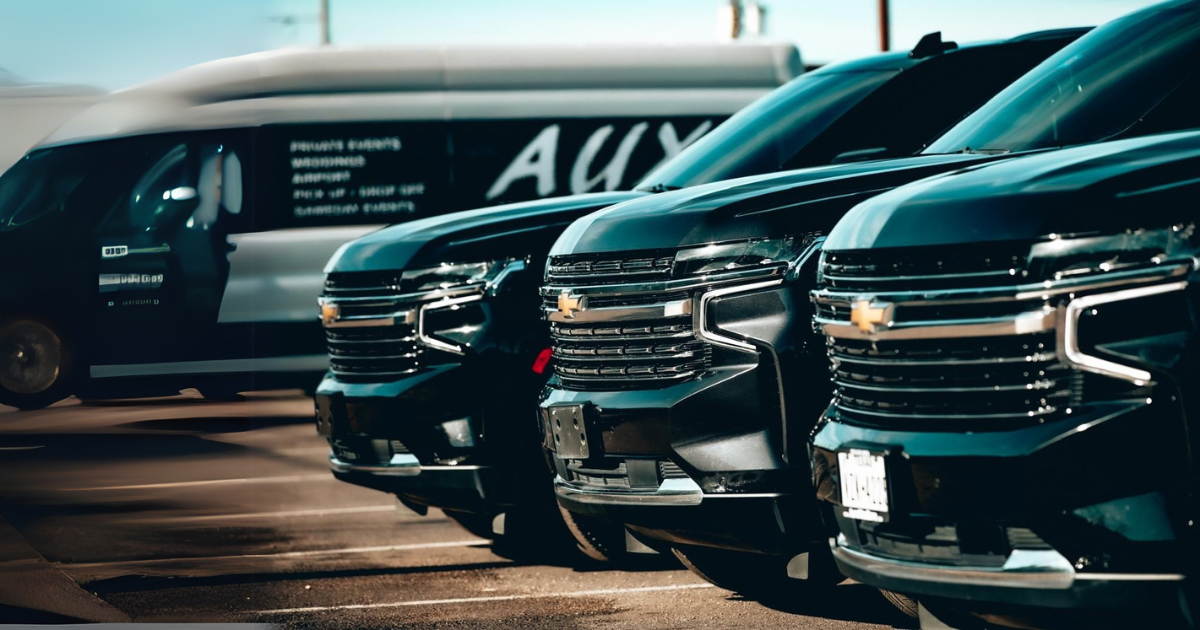 Rush Hour? No Problem. Fast Taxi Service in the USA by Aux