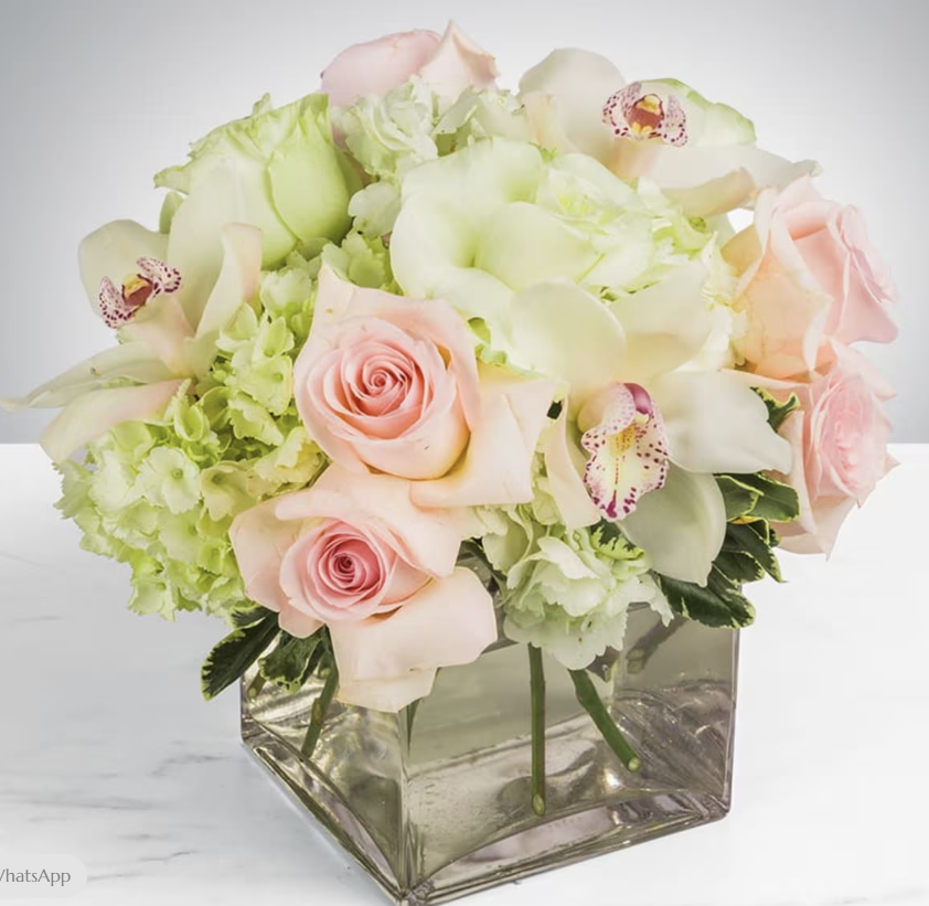 Don’t Just Gift. Impress Her with Mother’s Day Beautiful Flowers from Black Petals