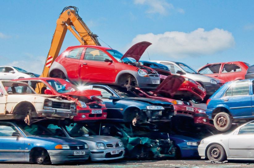 Should You Sell or Scrap? The Truth About Your Old Car&rsquo;s Value