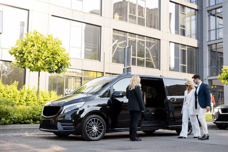 How Daily Shuttle Services Help Cut Transportation Costs