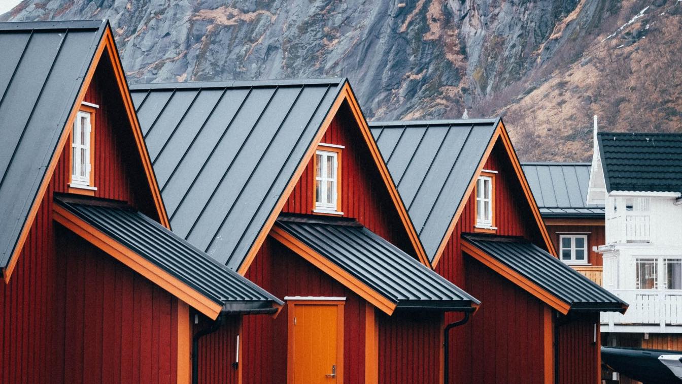 The Dangers of Delaying Siding Repairs