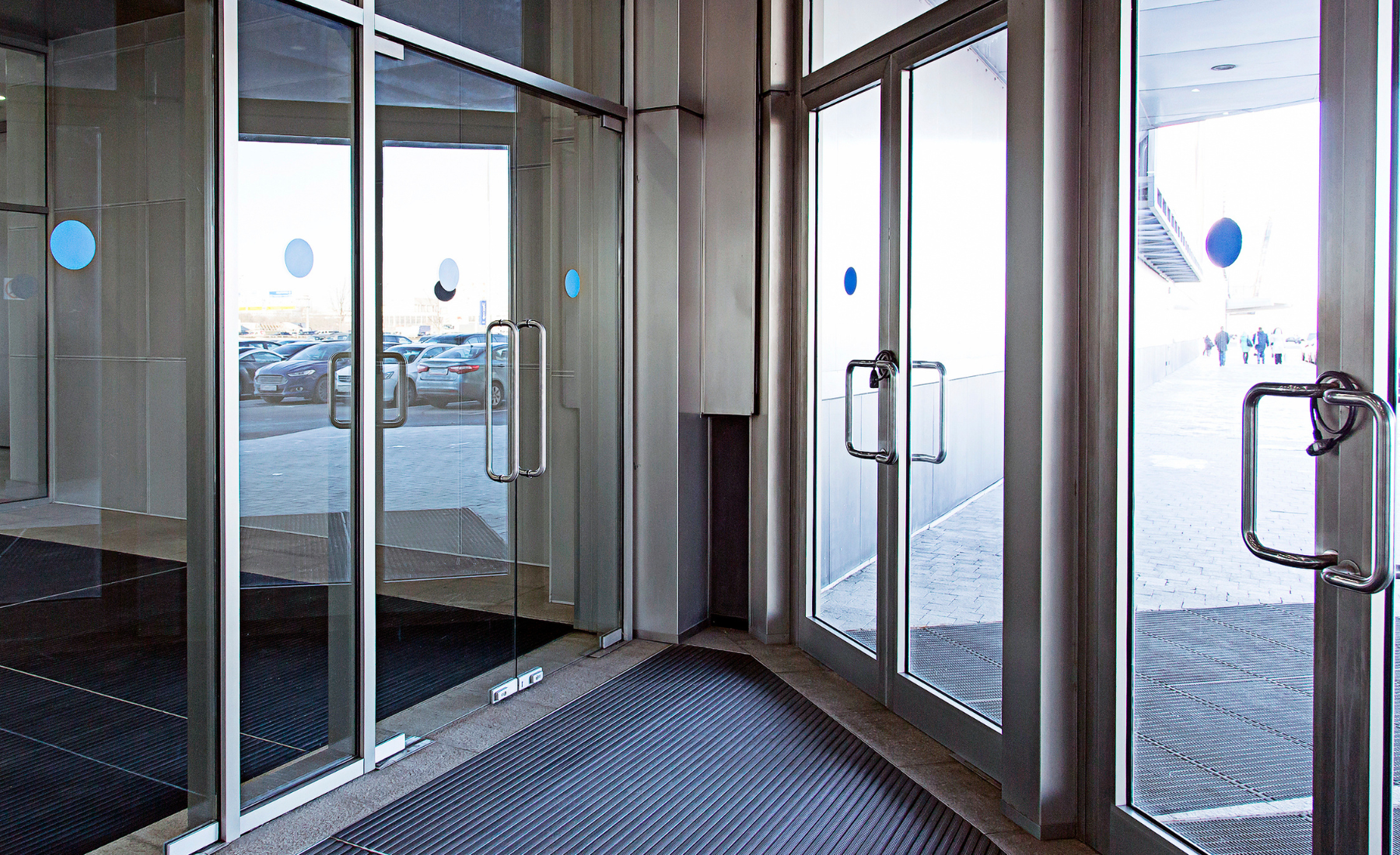 Flat Glass: The Silent Hero Behind Modern Architecture and Design