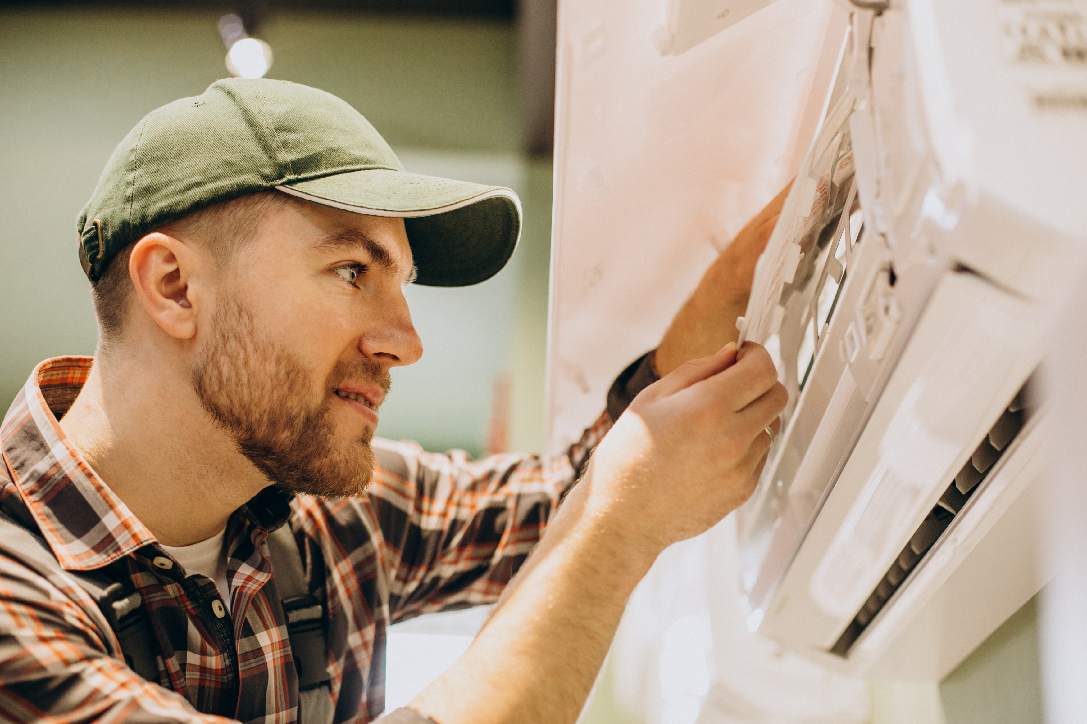 The Most Common AC Problems in Dubai and How to Fix Them