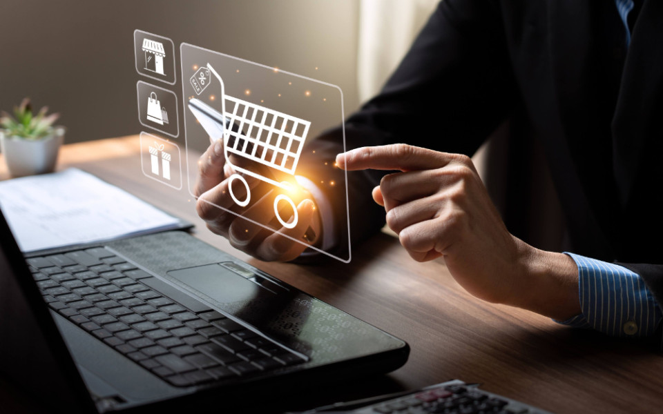 How Augmented Reality (AR) Is Transforming the Future of Online Shopping