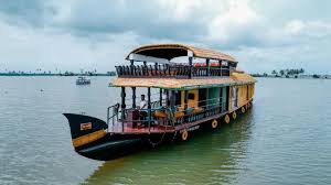  Luxury Houseboat Cruise in Kerala