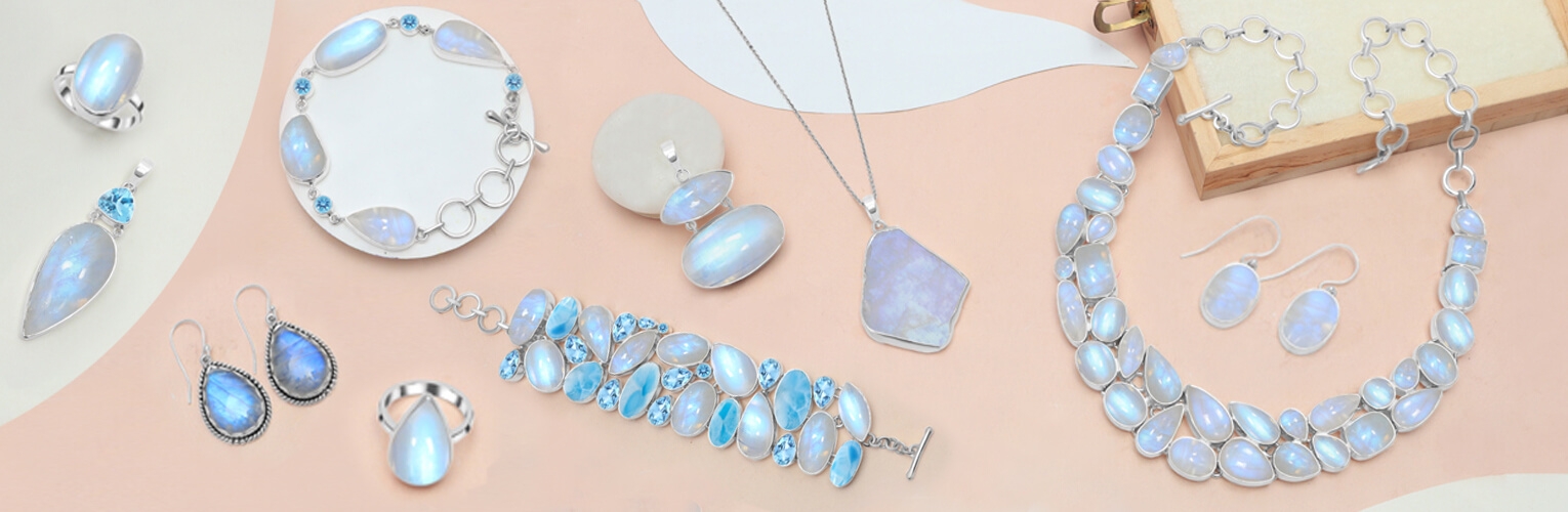 Moonstone Magic: jewelry That Shifts with light and energy