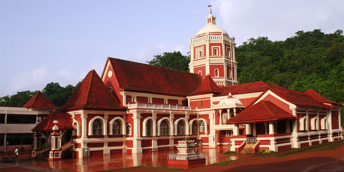 The Traveler's Handbook for Shri Shantadurga Temple: A Guide to Goa's Divine Beauty in 2025