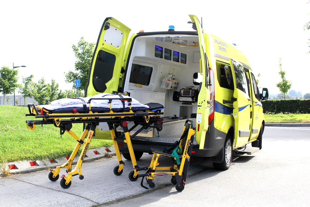 The Impact of Stretcher Transportation on Hospital Readmission Rates and Patient Recovery