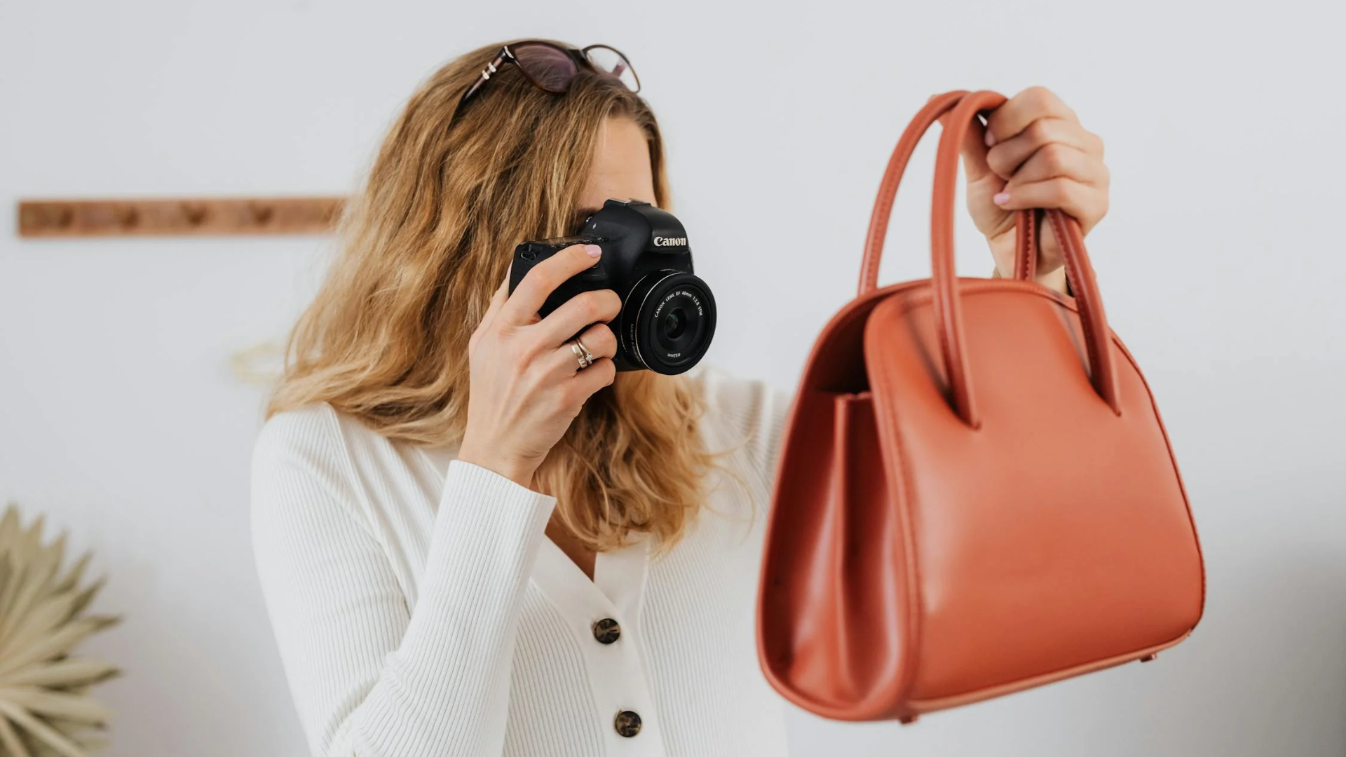 Top eCommerce Photo Retouching Trends to Watch in 2025