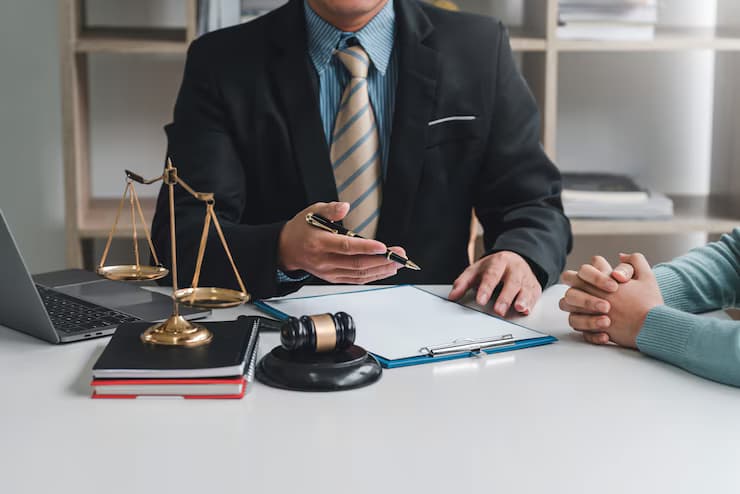 The Role of a Personal Injury Lawyer After an Accident