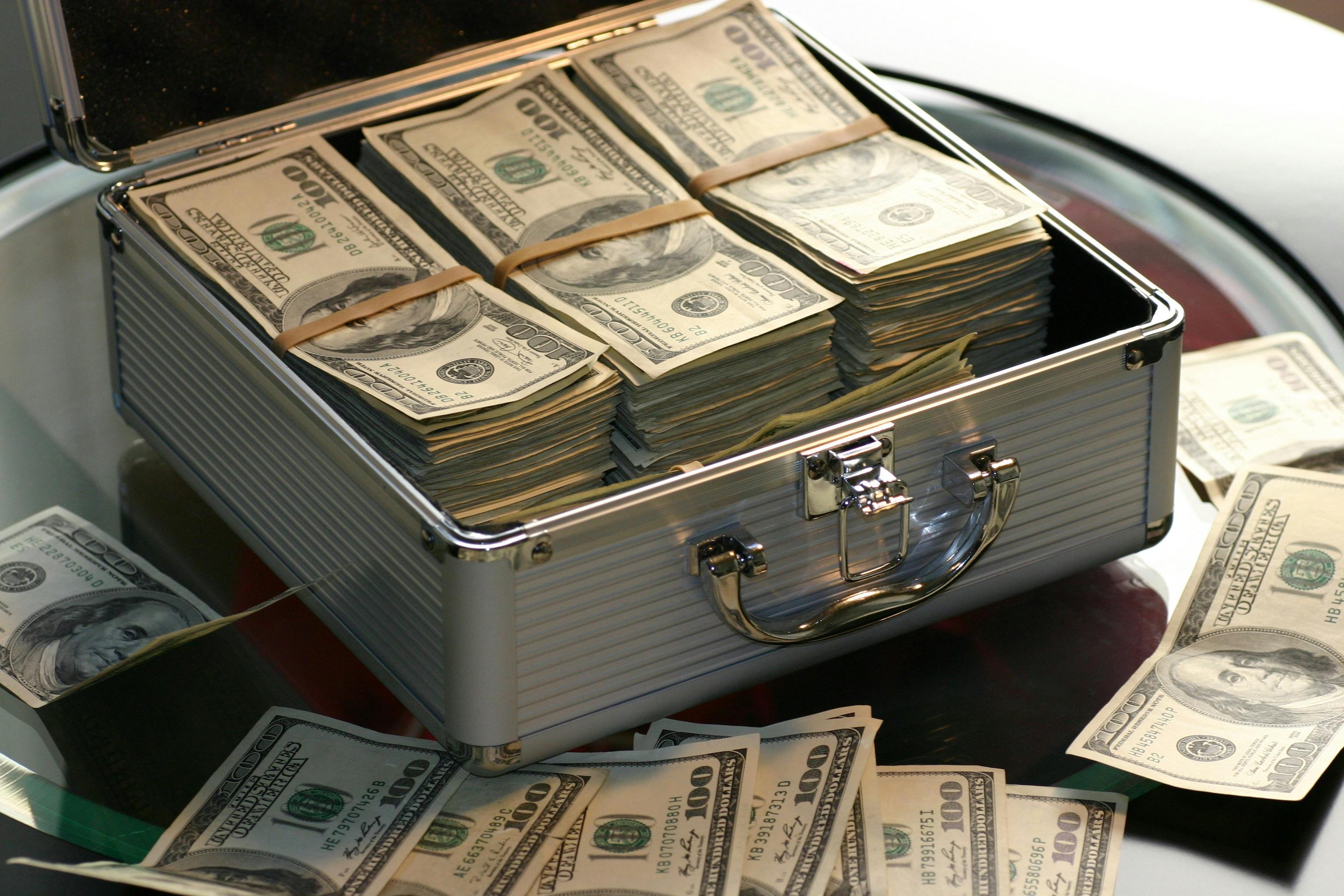 Fast Financial Solutions with America’s Cash Advance: Your Trusted Direct Lender