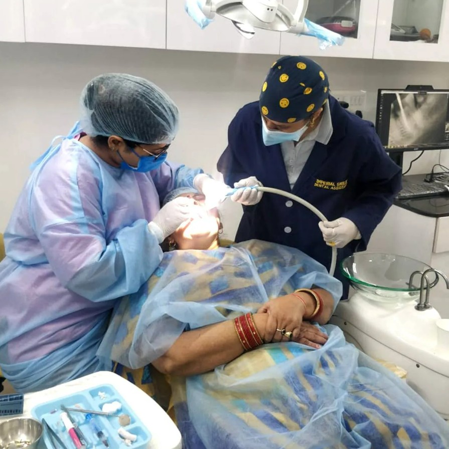 Dentist in Gurgaon Offering Root Canal Treatment and Invisible Braces Treatment in Gurgaon