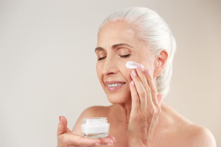 Fight Wrinkles with These Potent and Gentle Anti-Aging Creams